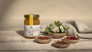 Miel d'Aubépine : Un Nectar Délicat aux Vertus Apaisantes BEE VENCE