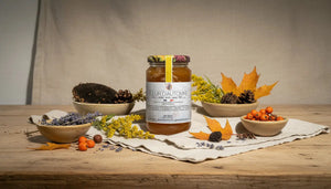 Miel Fleur d'Automne : Une Mosaïque de Saveurs Automnales BEE VENCE