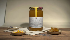 Miel Fleurs : L'Élégance des Saveurs Intemporelles BEE VENCE