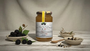 Miel de Mûres : Un Nectar Sauvage aux Saveurs de Fruits des Bois BEE VENCE