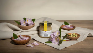 Miel de Rhododendron : Un Nectar Montagnard aux Douces Saveurs Florales et Fruitées BEE VENCE