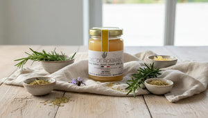 Miel de Romarin : Un Nectar Méditerranéen aux Senteurs de Garrigue BEE VENCE